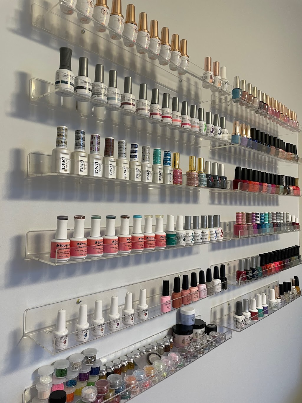 Tammys Nails | 133 Grand Ave, Norglenwold, AB T4S 1S5, Canada | Phone: (403) 392-9254