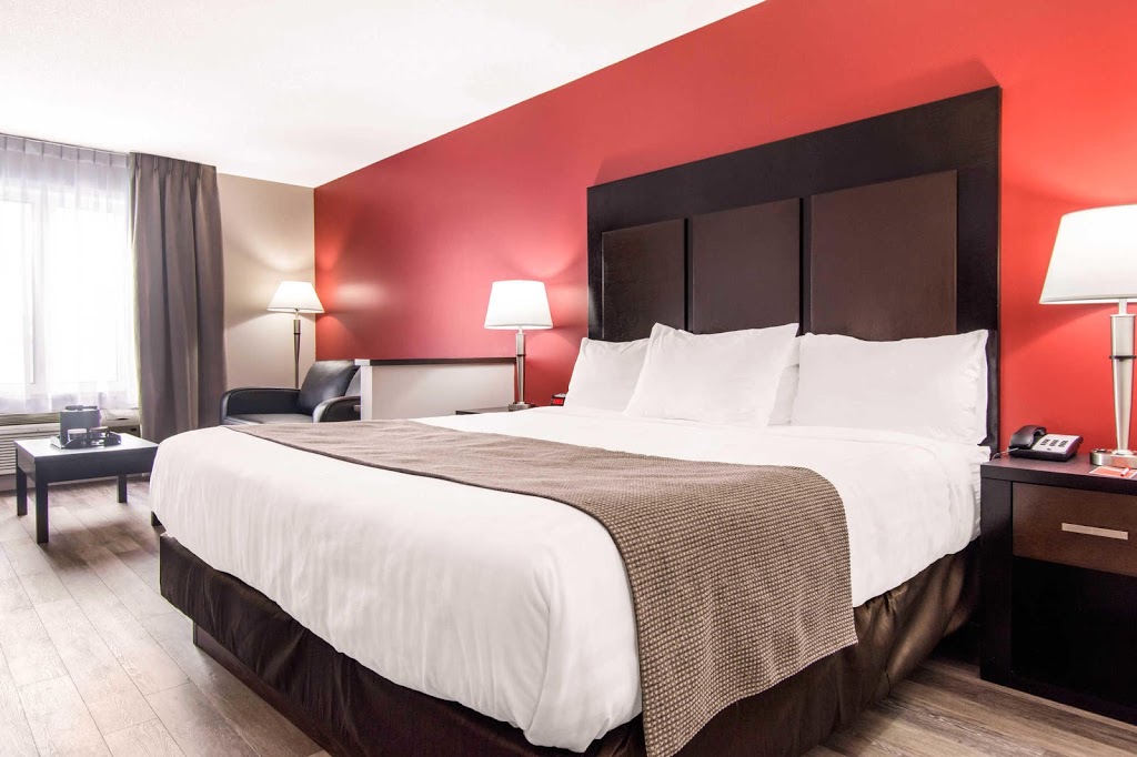 Econo Lodge Inn & Suites | 372 Rue Laurier, Saint-Apollinaire, QC G0S 2E0, Canada | Phone: (418) 881-3335