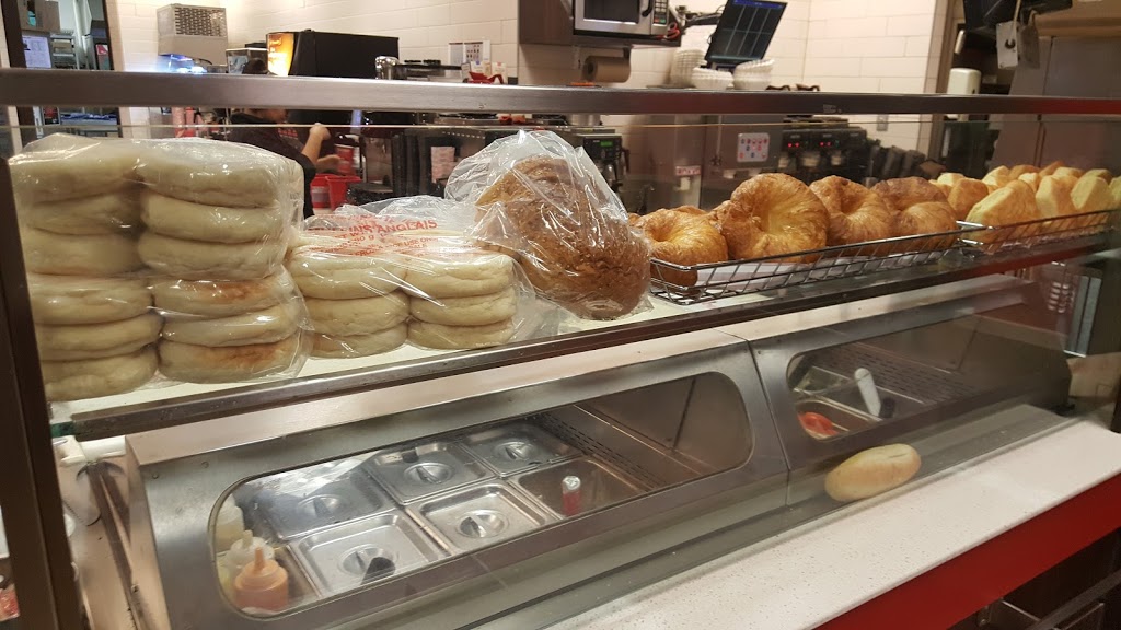 Tim Hortons | 2201 Brant St, Burlington, ON L7P 3N8, Canada | Phone: (905) 336-8844