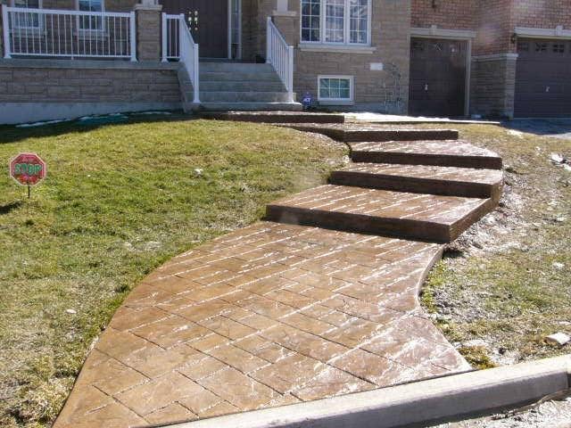 Hardscape Patterned Walkways | 76 Burgon Pl, Aurora, ON L4G 7Y2, Canada | Phone: (905) 392-9892