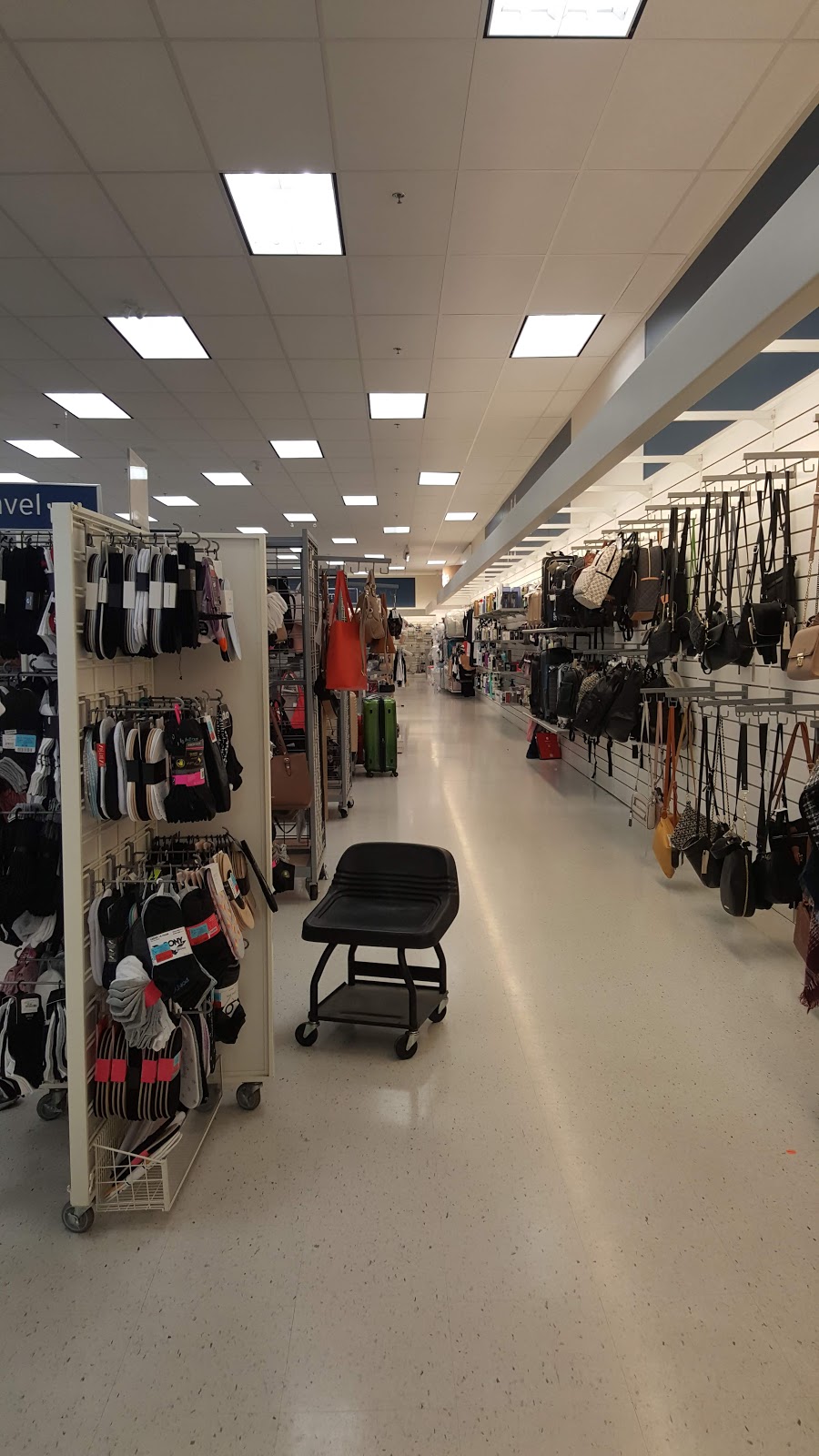 Marshalls | 5000 Hwy 7, Markham, ON L3R 4M9, Canada | Phone: (905) 477-4422