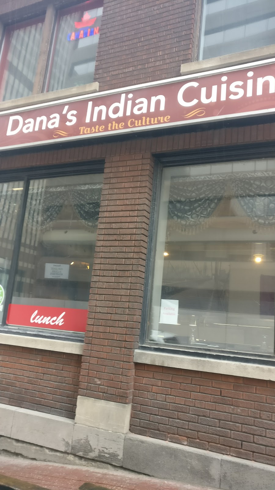 Danas Indian Cuisine | 1589 Bank St, Ottawa, ON K1H 7Z3, Canada | Phone: (613) 565-6666