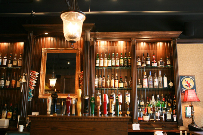 The Roy Public House | 894 Queen St E, Toronto, ON M4M 1J3, Canada | Phone: (416) 465-3331