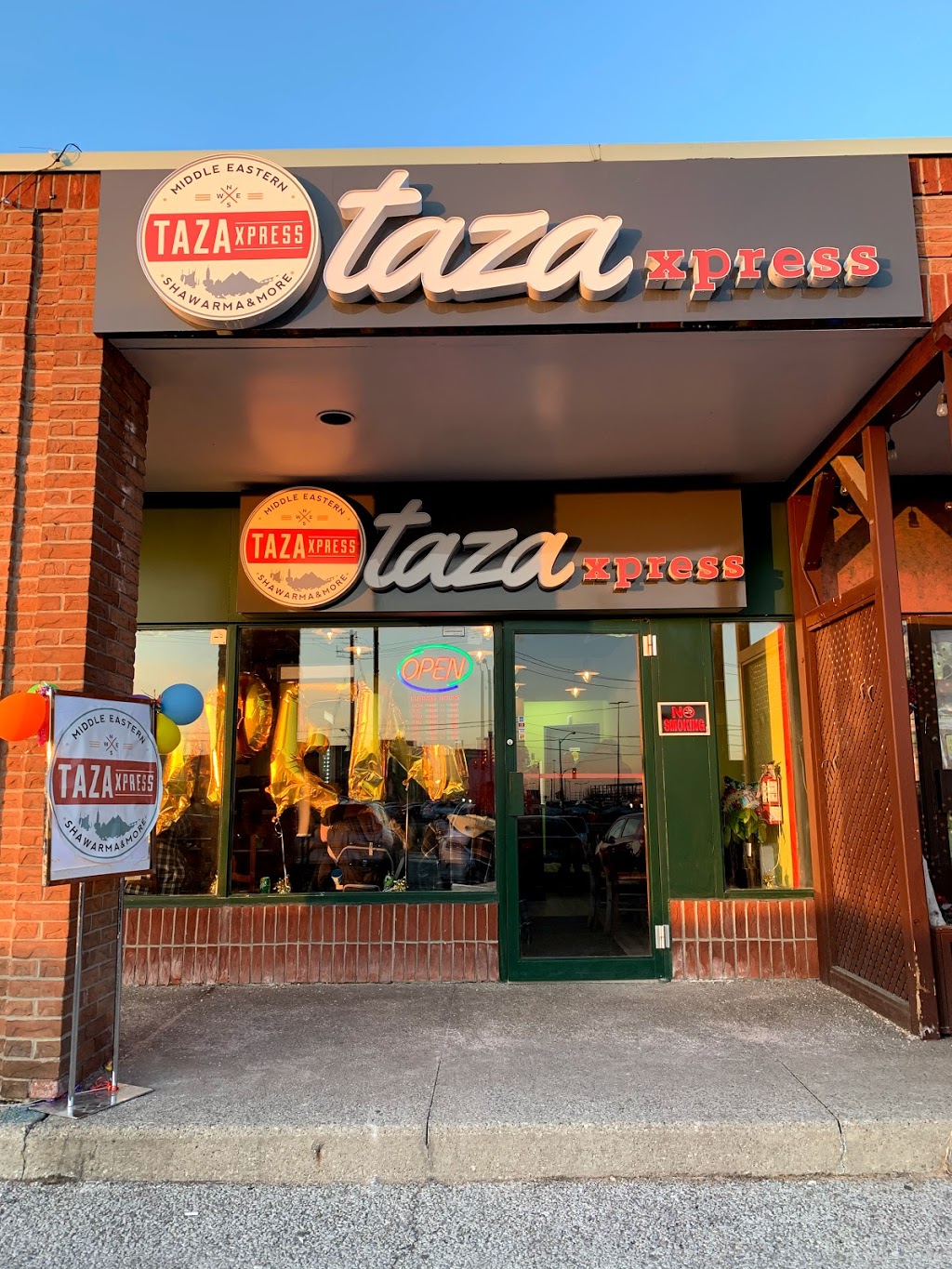 Taza Xpress Etobicoke | 225 The East Mall, Etobicoke, ON M9B 6J1, Canada | Phone: (416) 233-3517