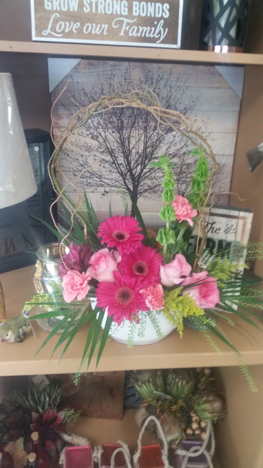 All Seasons Nursery And Flowers | 254 Margaret Ave, Wallaceburg, ON N8A 2A1, Canada | Phone: (519) 627-6086