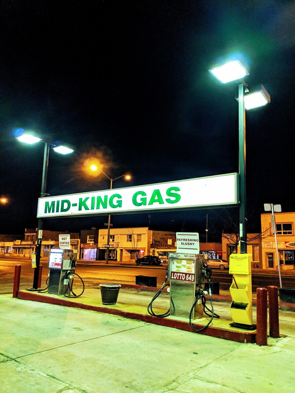 Mid-King Gas | 2495 Kingston Rd, Scarborough, ON M1N 1V4, Canada | Phone: (416) 266-8848