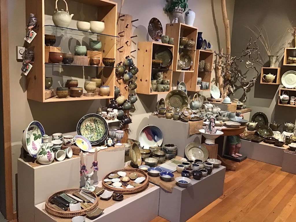 James Pottery | 120 Joyce Rd, Quathiaski Cove, BC V0P 1N0, Canada | Phone: (250) 285-3101