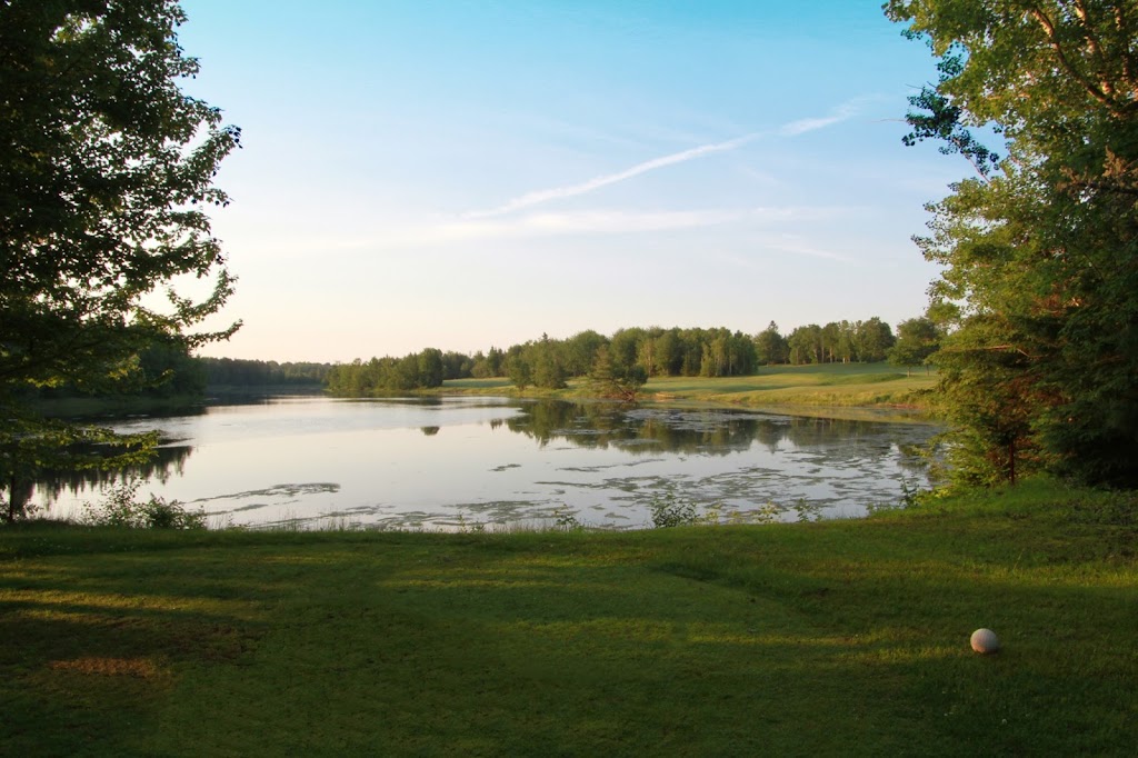 Pine Needles Golf & Country Club | 44 Glaude Rd, Haute-Aboujagane, NB E4P 5N6, Canada | Phone: (506) 532-4634