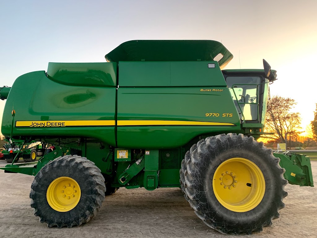 Huron Tractor | 5936 Perth County Line 44, Mitchell, ON N0K 1N0, Canada | Phone: (519) 347-2251