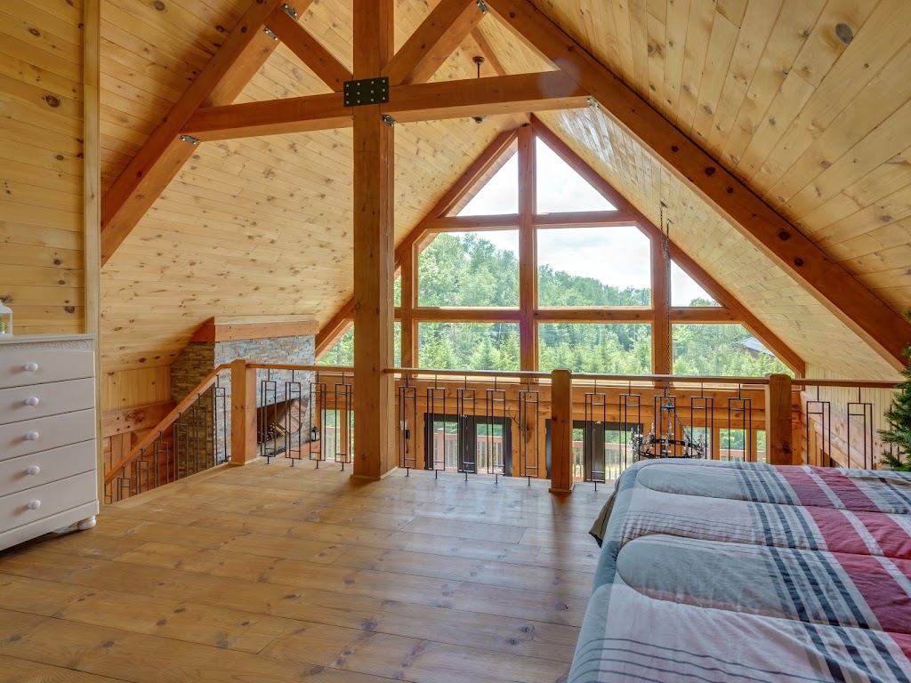 Chalet Belle Cordelia | 25 Ch. Cordélia-Hamelin, Nominingue, QC J0W 1R0, Canada | Phone: (866) 839-3600