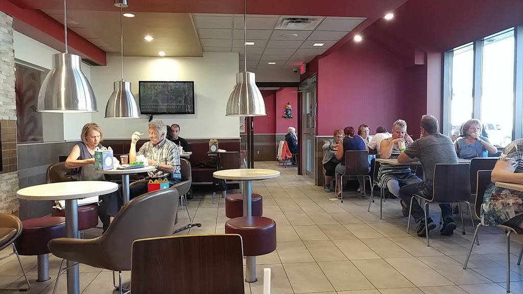 McDonalds | 8925 Boulevard Lacroix, Saint-Georges, QC G5Y 5E2, Canada | Phone: (418) 227-2777