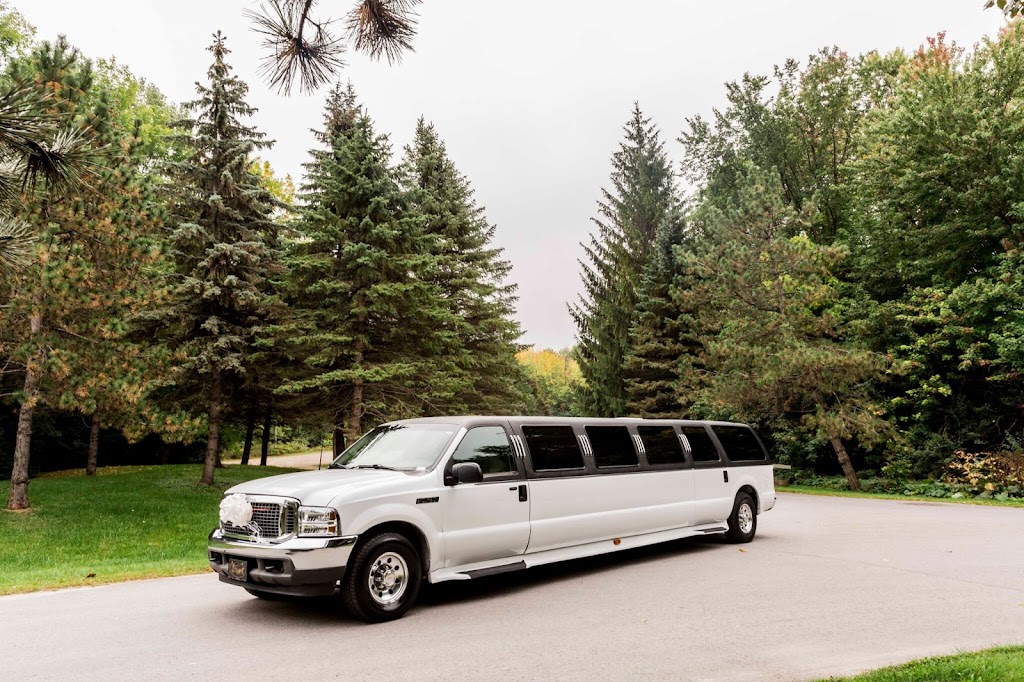 Autobus Limo | 8500 Chem. Delmeade, Mont-Royal, QC H4T 1L6, Canada | Phone: (514) 363-6035