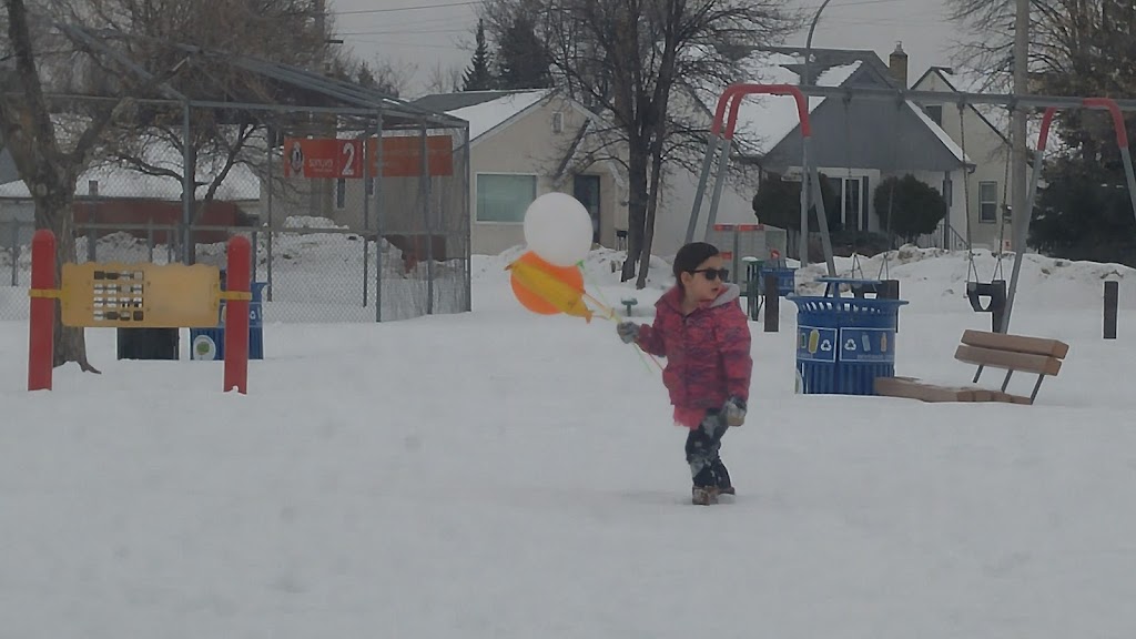 Sinclair Park Community Centre | 490 Sinclair St, Winnipeg, MB R2X 1Y3, Canada | Phone: (204) 586-8275