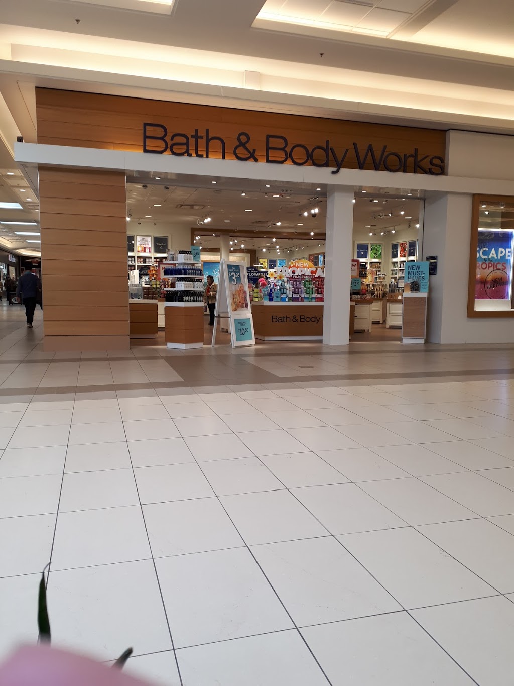 Bath & Body Works | 477 Paul St, Dieppe, NB E1A 4X5, Canada | Phone: (506) 857-0371