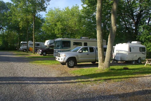 Niagara Falls Campground & Lodging | 2405 Niagara Falls Blvd, Niagara Falls, NY 14304, USA | Phone: (716) 731-3434