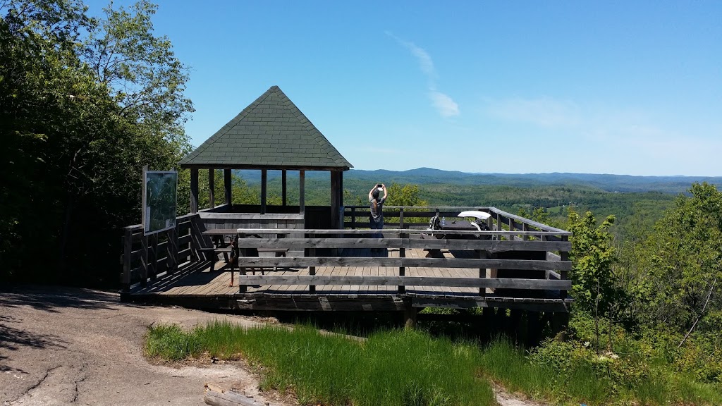 Park of the Black Mountains | Chemin de la Montagne Noire, Ripon, QC J0V 1V0, Canada | Phone: (819) 983-2000