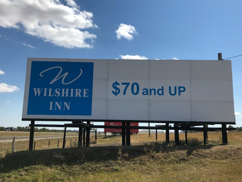 The Wilshire Inn | 11 Alberta Rd, Claresholm, AB T0L 0T0, Canada | Phone: (403) 625-4646