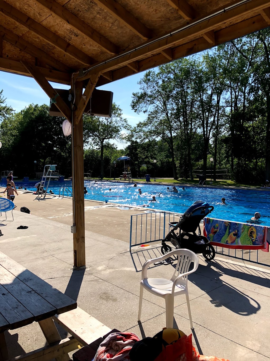 Westpark swimming pool | 100 Rue Wilson, Dollard-des-Ormeaux, QC H9A 1W5, Canada | Phone: (514) 685-2620