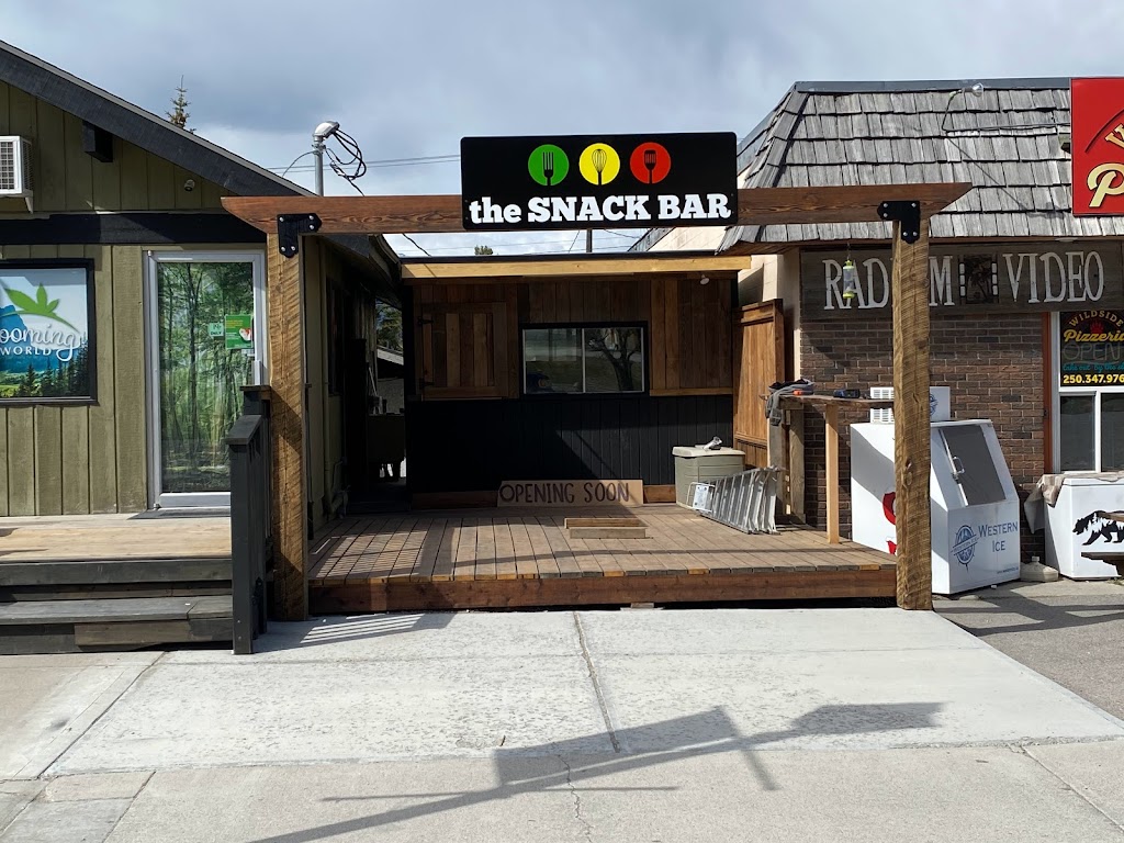 The Snack Bar by Street Avenue Food | 7535 Main St W, Radium Hot Springs, BC V0A 1M0, Canada | Phone: (250) 409-5172