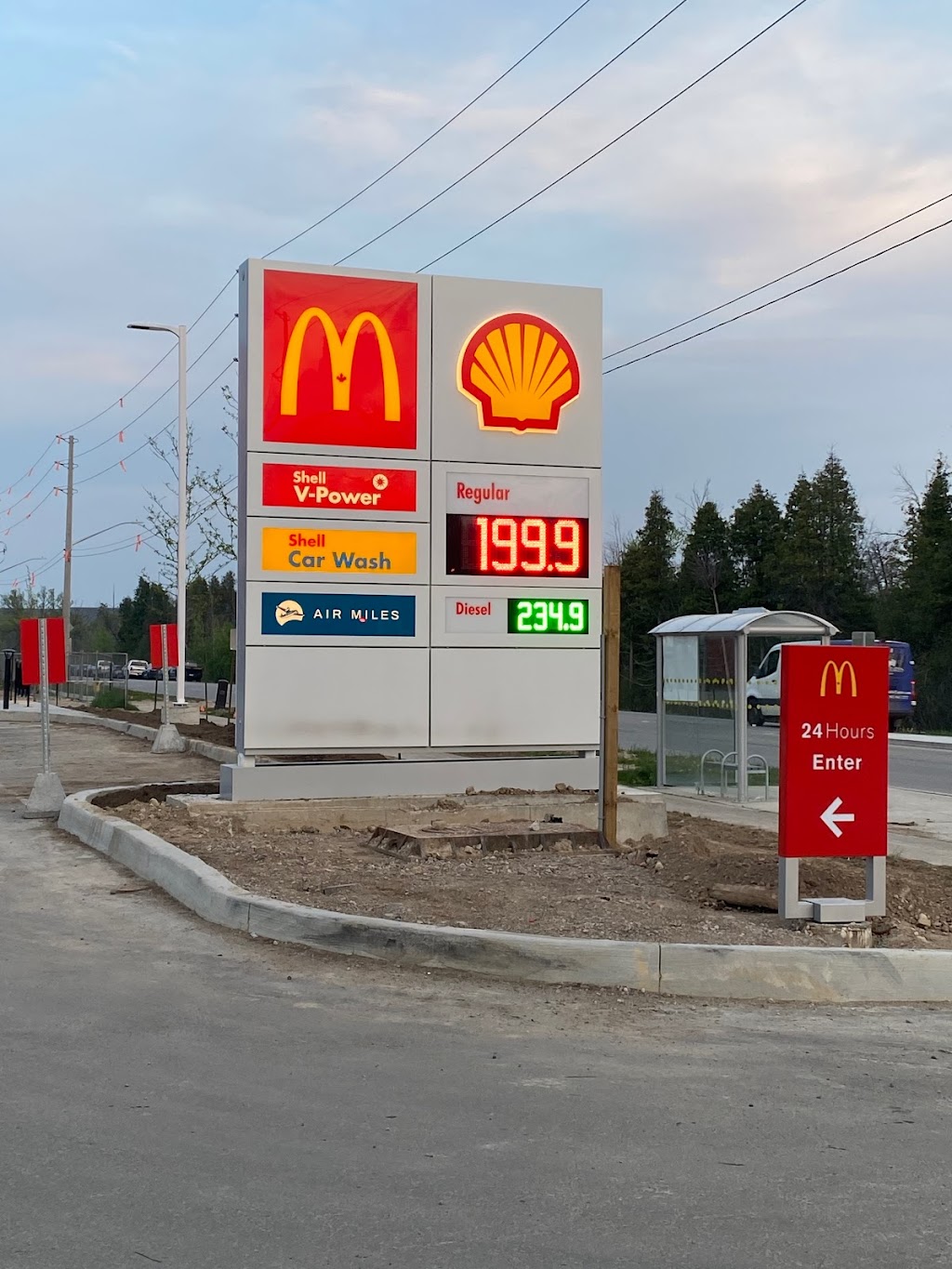 Shell | 465 Watson Pkwy N, Guelph, ON N1K 7K5, Canada | Phone: (519) 837-2797