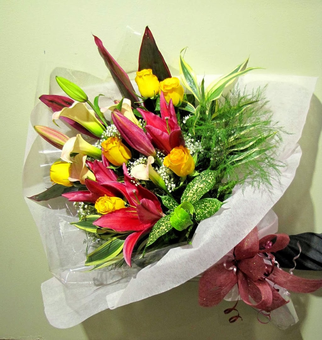 Flowerchild Florist (Online) | 1163 Pinetree Way, Coquitlam, BC V3B 8A9, Canada | Phone: (604) 945-6945