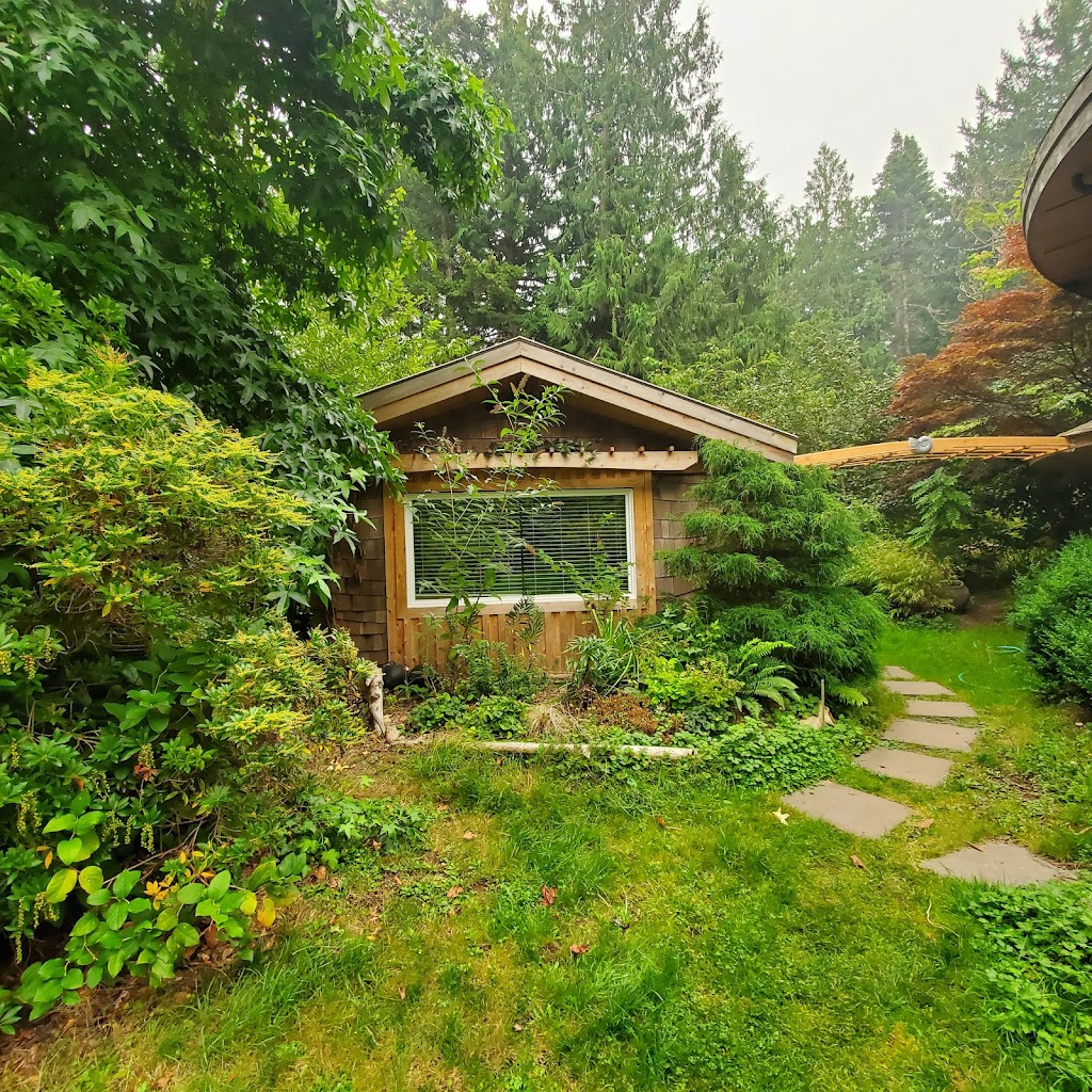 Nautilus House | 7860 Helliwell Rd, Hornby Island, BC V0R 1Z0, Canada | Phone: (250) 886-1708