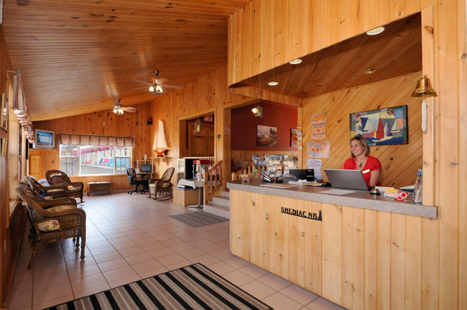 Parlee Beach Motel | 691 NB-133, Pointe-du-Chêne, NB E4P 4Z9, Canada | Phone: (506) 532-4299