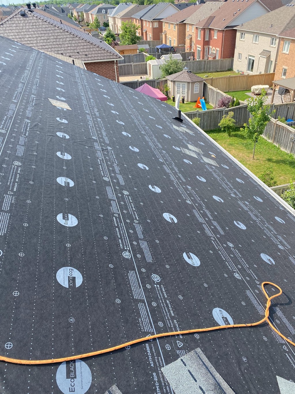 MagicBox Roofing | 18 Galbraith Crescent, Markham, ON L3S 1J6, Canada | Phone: (647) 784-9998