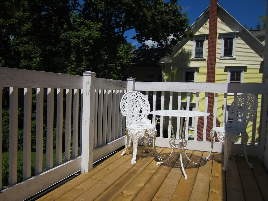 Hearts Desire B & B | 558 Main St, Mahone Bay, NS B0J 2E0, Canada | Phone: (902) 624-6388