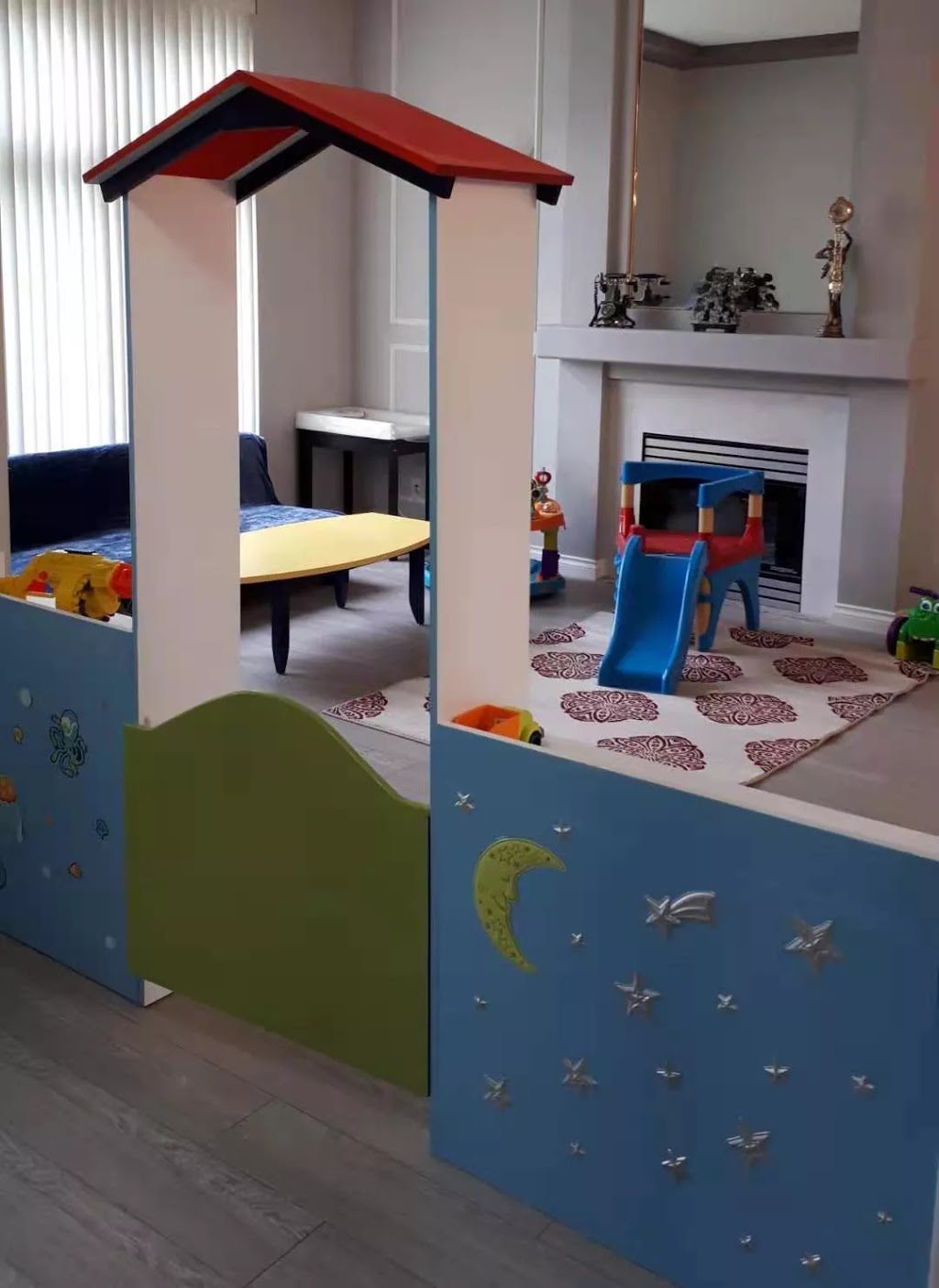 Moon Daycare | 10769 164 St, Surrey, BC V4N 4S2, Canada | Phone: (778) 680-1998