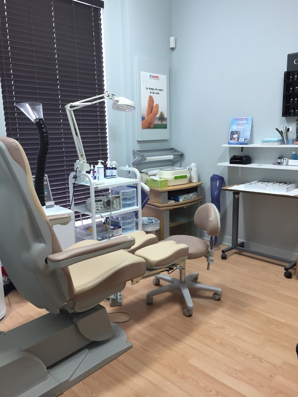 Soins des Pieds Nancy Frenette | 3045 Bd Père-Lelièvre, Québec, QC G1P 2Y3, Canada | Phone: (418) 264-3810