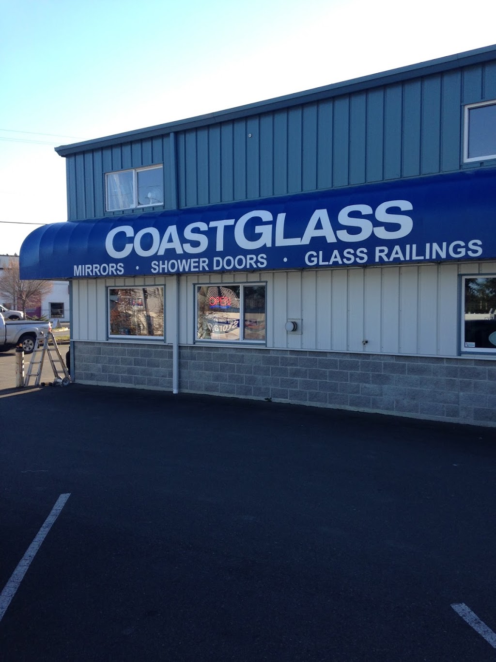 Coast Glass Ltd & Coast Closets | 1002B Herring Gull Way, Parksville, BC V9P 1R2, Canada | Phone: (250) 248-4191