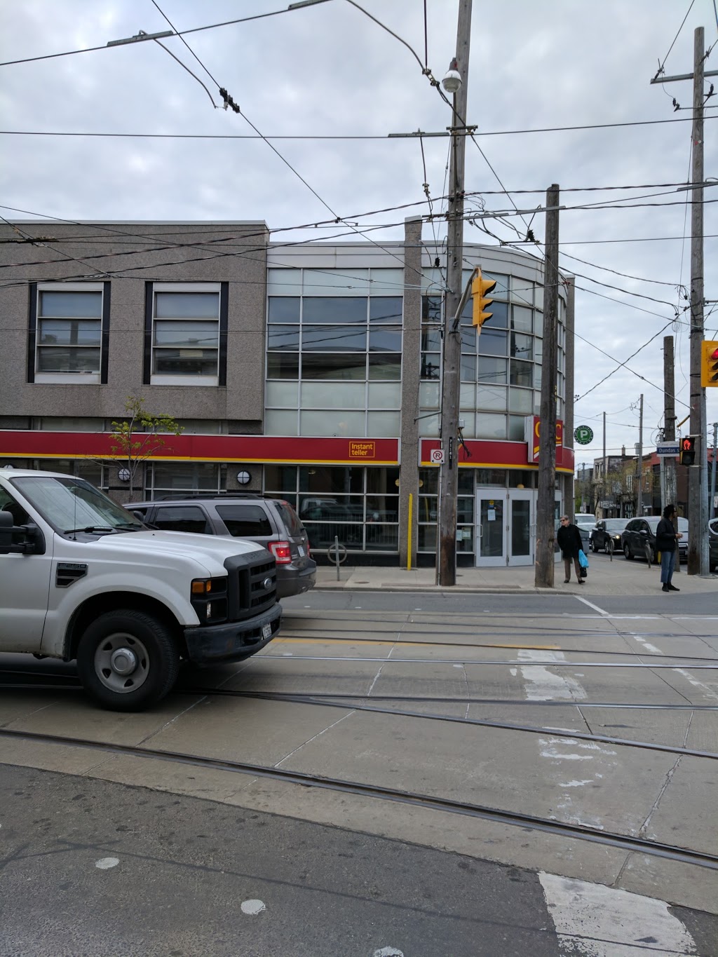 CIBC Branch with ATM | 235 Ossington Ave, Toronto, ON M6J 2Z8, Canada | Phone: (416) 588-3478