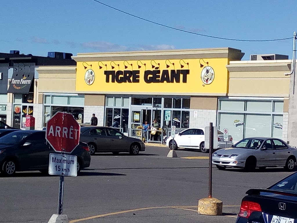 Tigre Géant | 2115 Boulevard Marcel-Laurin, Saint-Laurent, QC H4R 1K4, Canada | Phone: (514) 331-5267