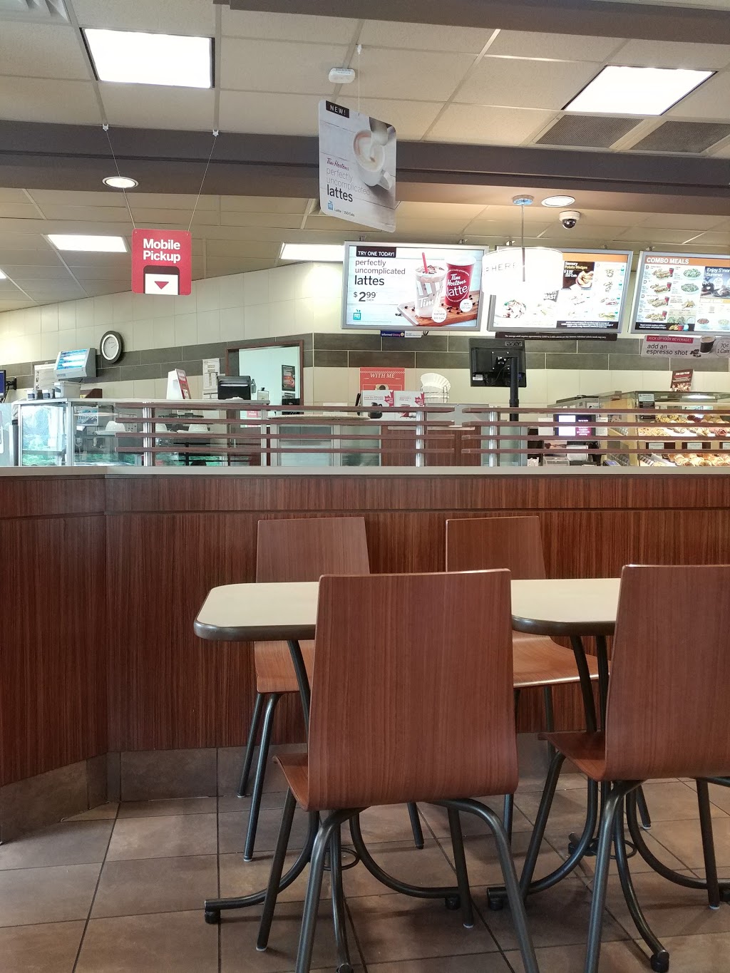 Tim Hortons | 1665 Hunt Club Rd, Ottawa, ON K1V 1C1, Canada | Phone: (613) 248-9459