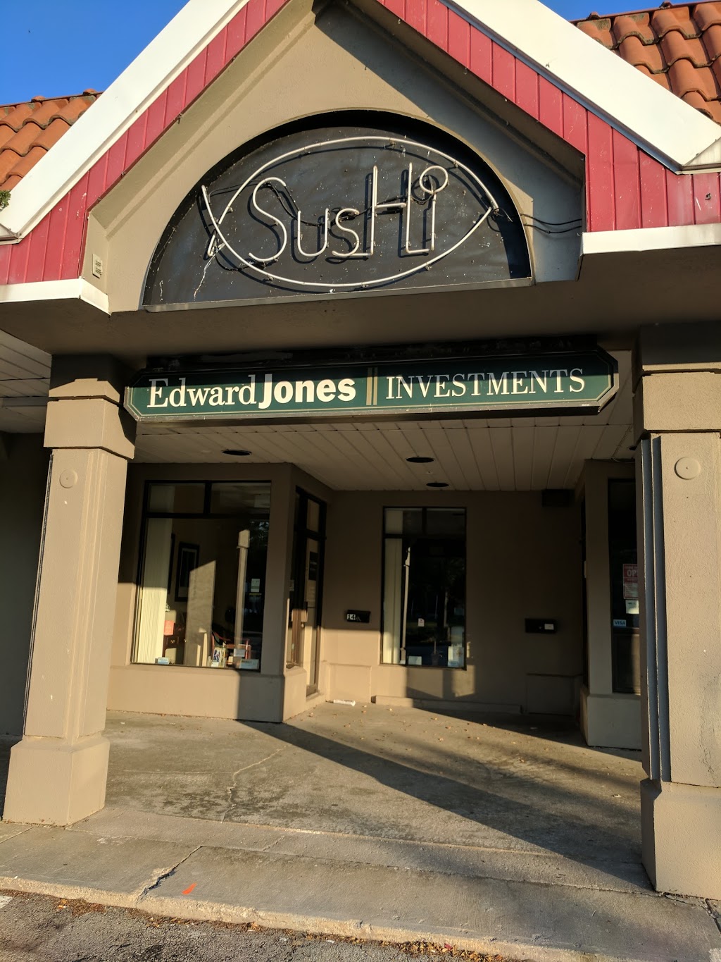 Edward Jones - Financial Advisor: John F Bostjancic, FMA | 1107 Lorne Park Rd Suite 14, Mississauga, ON L5H 3A1, Canada | Phone: (905) 274-8473