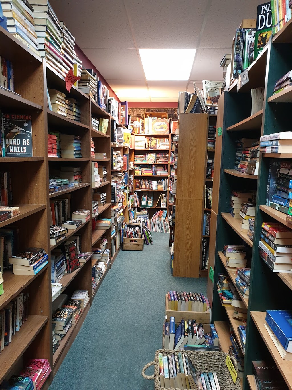 Barely Bent Used Books | 46 King St E, Dundas, ON L9H 1B8, Canada | Phone: (905) 628-7862