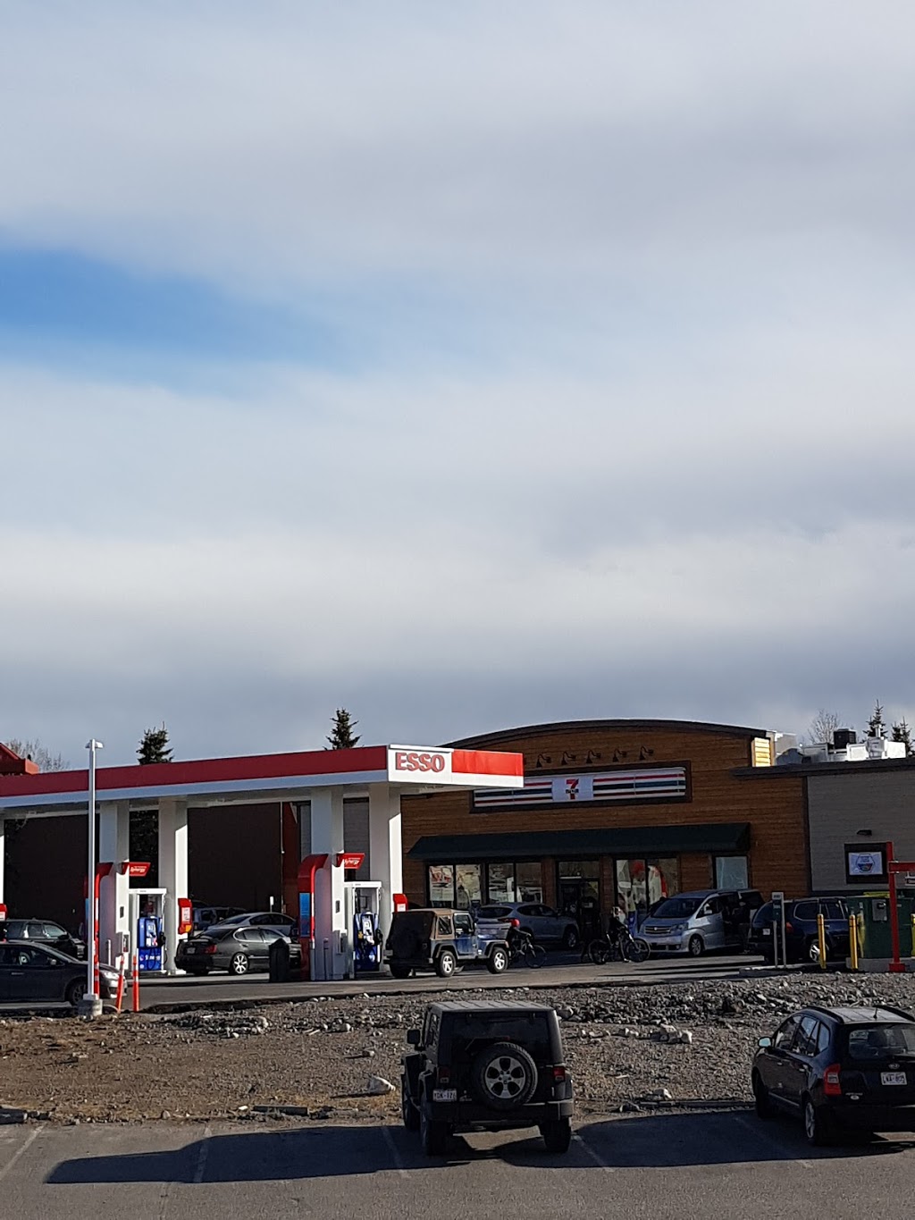 7-Eleven | 19 Westside Dr, Cochrane, AB T4C 1M1, Canada | Phone: (403) 390-8647