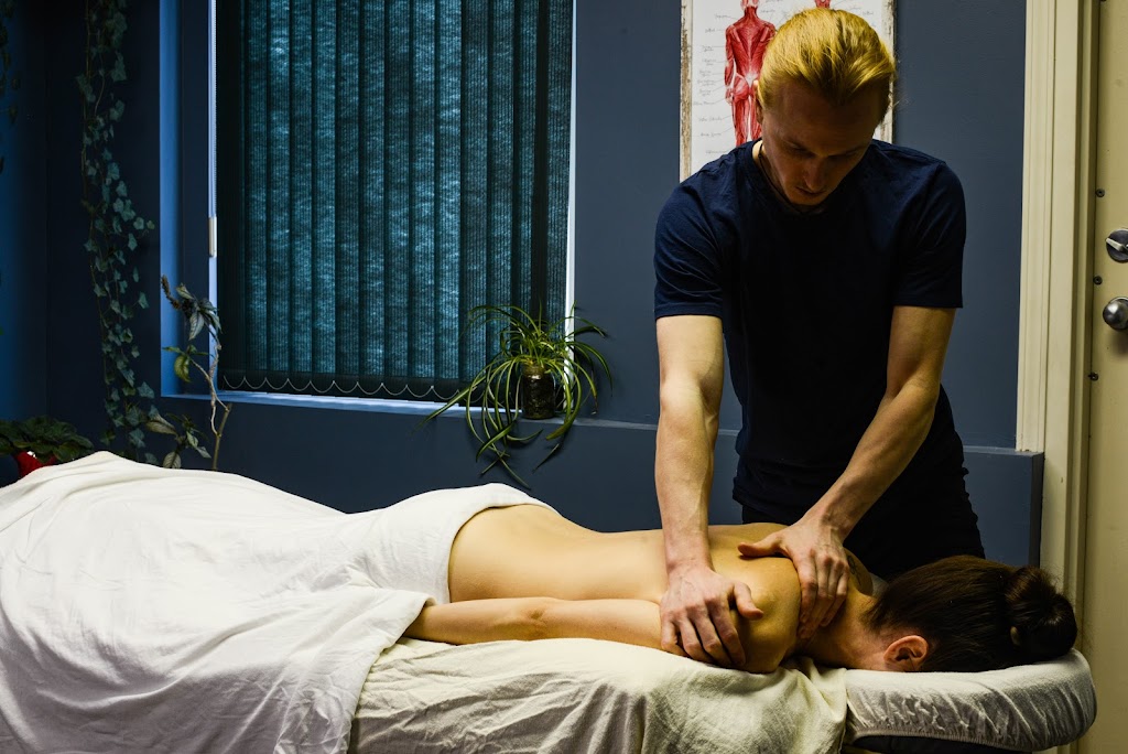 Reko Williams RMT Massage Therapy | 3581 Shelbourne St #103, Victoria, BC V8P 4G8, Canada | Phone: (250) 895-5869
