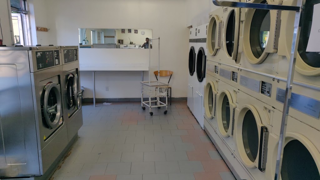 YSP Coin Laundry | 2 Olive Ave, Toronto, ON M6G 1T8, Canada