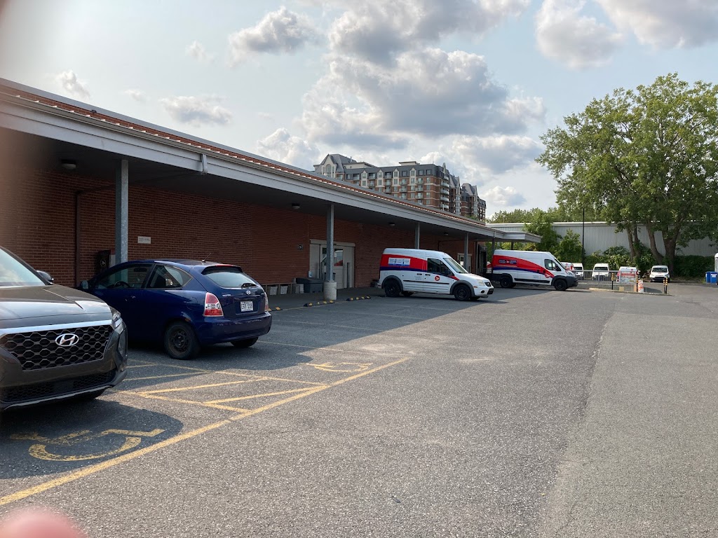 Canada Post | 5555 Rue de Marseille, Montréal, QC H1N 1J4, Canada | Phone: (866) 607-6301