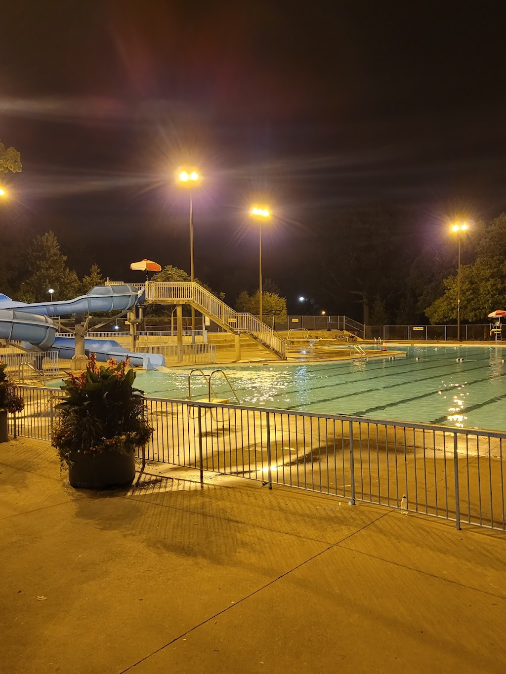 Monarch Park Outdoor Pool | Greenwood - Coxwell, Toronto, ON M4J, Canada | Phone: (416) 392-7831