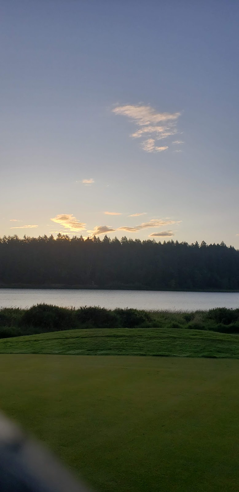 Gabriola Golf & Country Club | 825 South Rd, Gabriola, BC V0R 1X0, Canada | Phone: (250) 247-8822