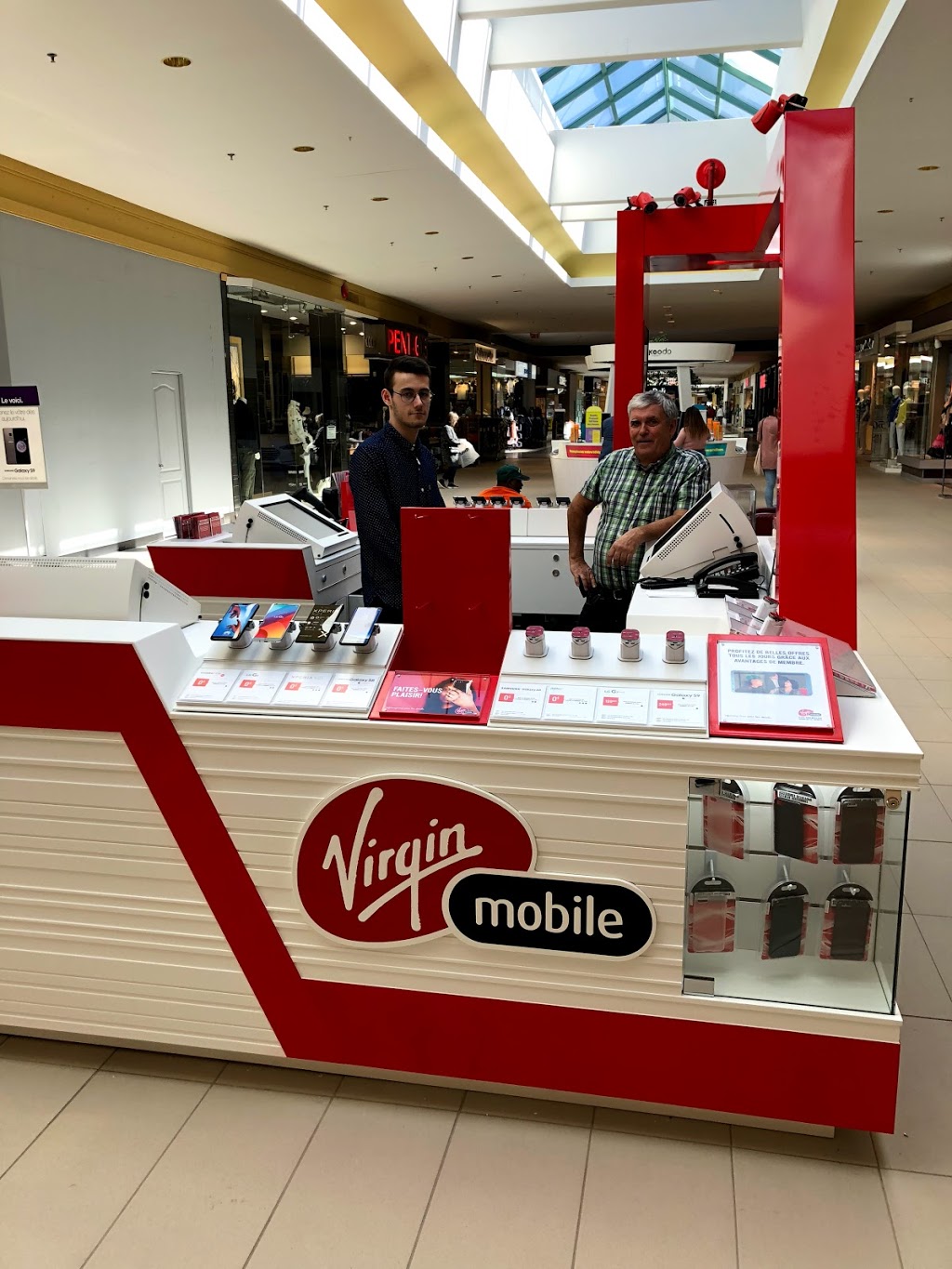 Virgin Mobile Victoriaville | 567 Boulevard des Bois Francs S, Victoriaville, QC G6P 5X6, Canada | Phone: (819) 260-1776