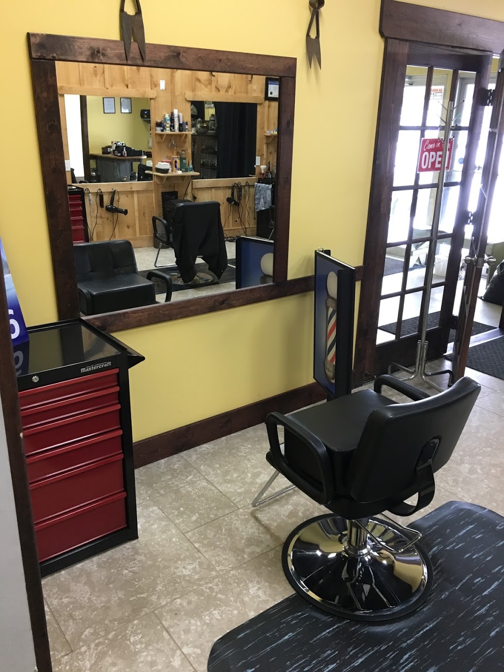 The Barber Shop of Dover | 215 Chapman St E, Port Dover, ON N0A 1N0, Canada | Phone: (519) 429-2306