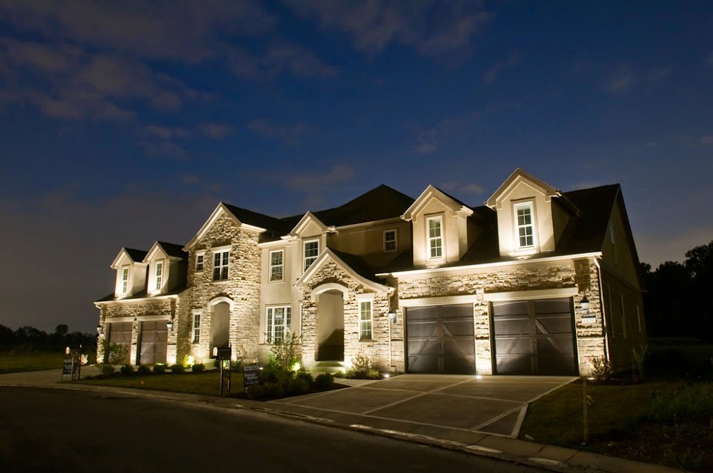 GLO Outdoor Lighting from Nutri-Lawn | 1038 Belfast Rd, Ottawa, ON K1B 3S3, Canada | Phone: (613) 909-6371