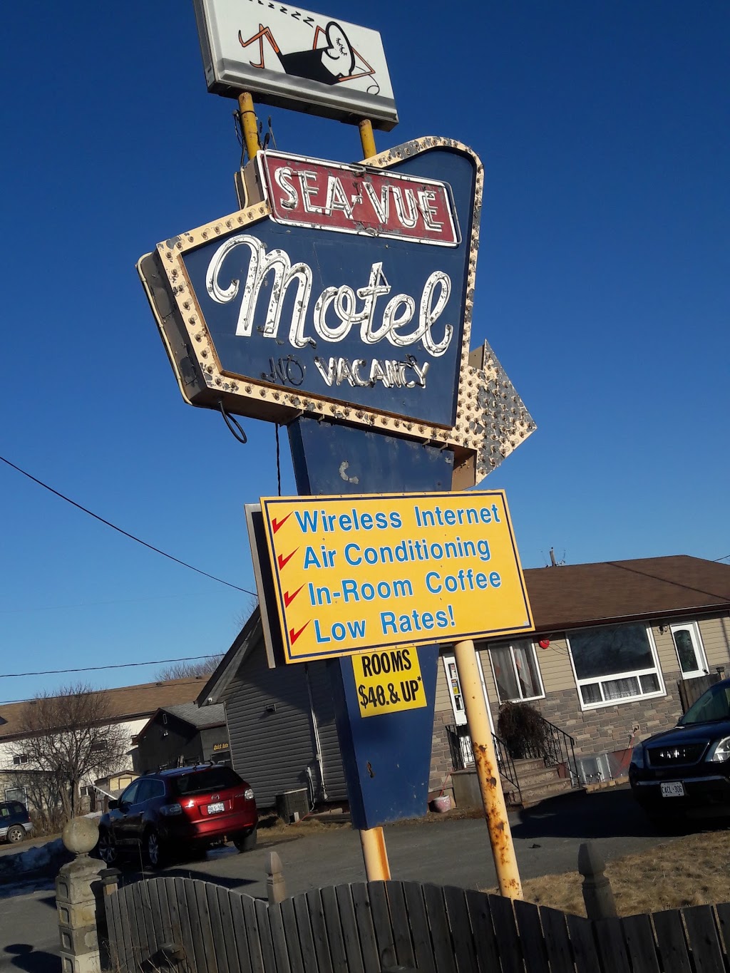 Sea-Vue Motel | 463 Cumberland St N, Thunder Bay, ON P7A 4R4, Canada | Phone: (807) 344-9655