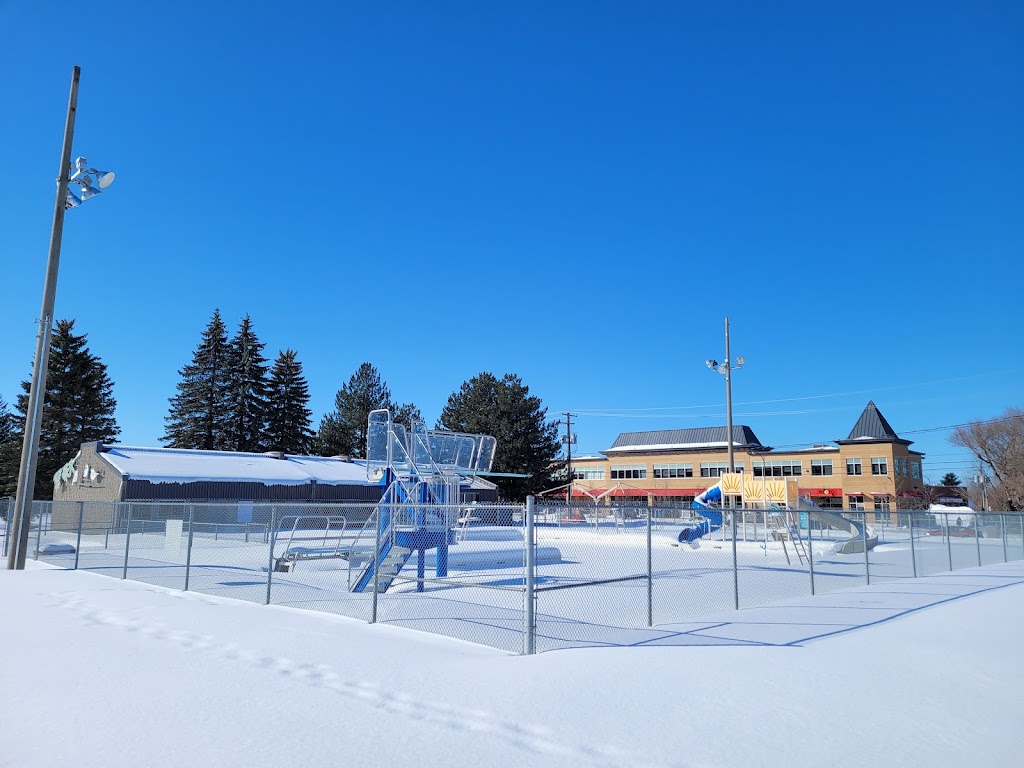 Piscine municipale extérieure de Joliette | 130 Rue Fabre, Joliette, QC J6E 4R4, Canada | Phone: (450) 753-8060