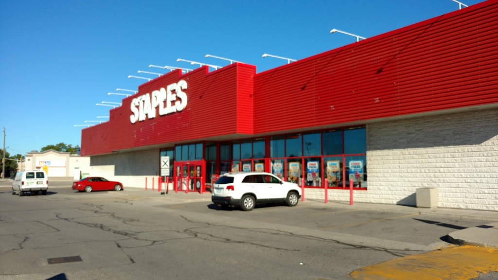 Staples Brantford | 595 West St, Brantford, ON N3R 7C5, Canada | Phone: (519) 752-3367