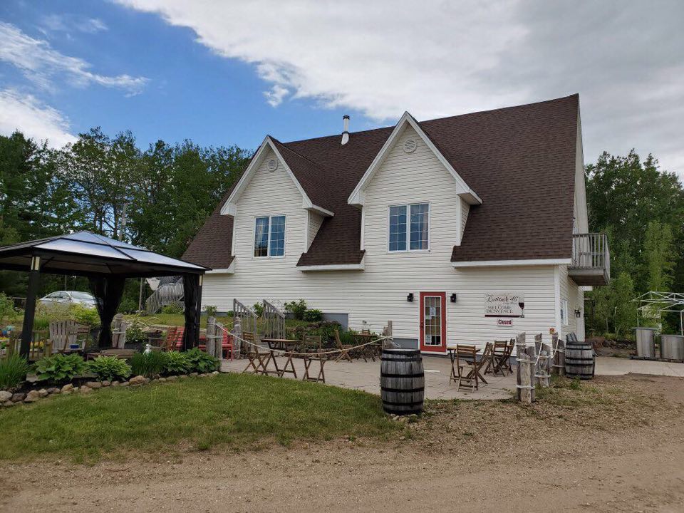 Domaine Latitude 46 Estate Winery | 110 Rue Principale, Memramcook, NB E4K 1A9, Canada | Phone: (506) 852-4601